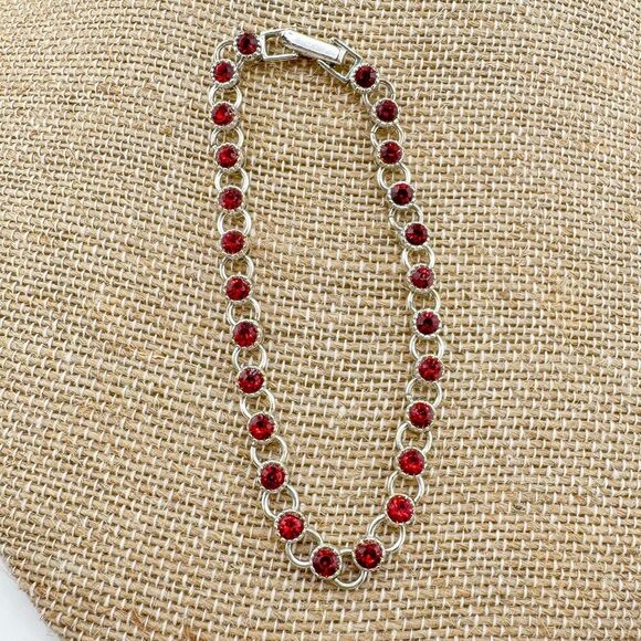 Vintage Avon Red Rhinestone Tennis Bracelet Retro Glam Timeless Formal - Picture 7 of 10